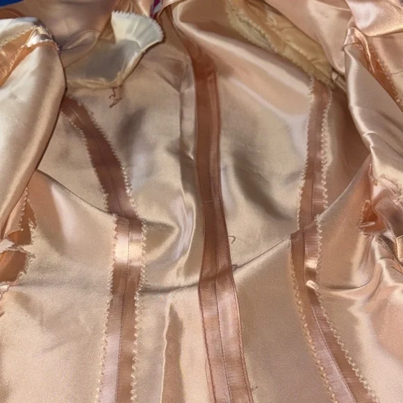 👗 Vintage 1940s Carlye Pale Pink Satin Suit – Frog Buttons, Peplum Waist – EUC - Picture 12 of 16
